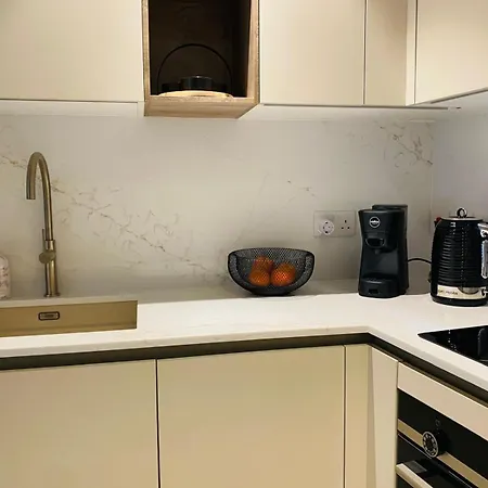 Mercury Luxury With Rooftop Pool Apartamento *