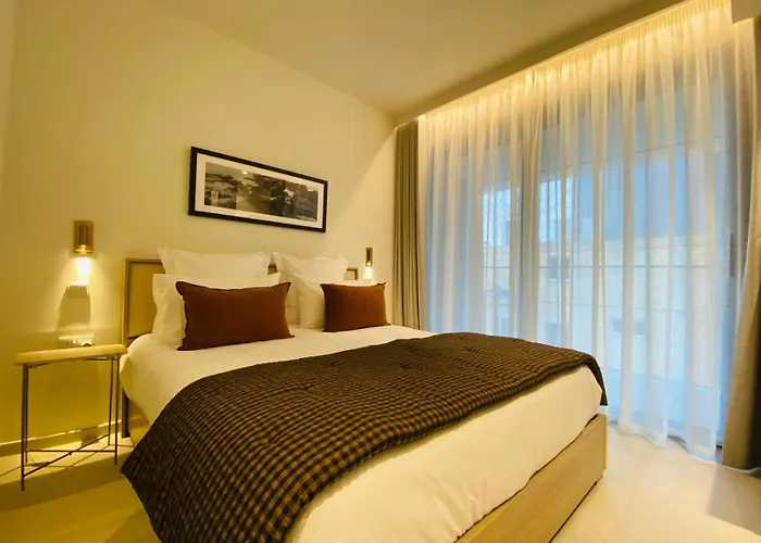 Mercury Luxury With Rooftop Pool *