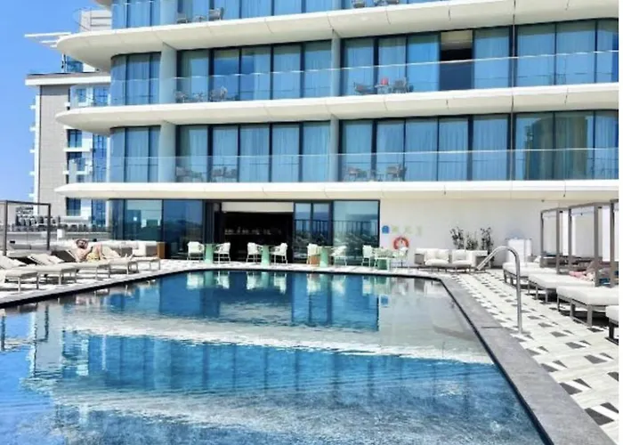 Mercury Luxury With Rooftop Pool Appartamento San Giuliano